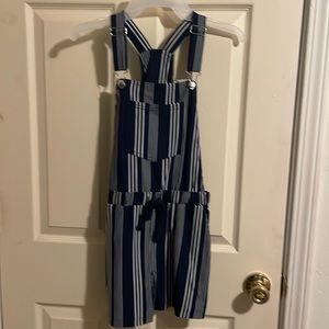 Size S 3-5. No boundaries overalls.